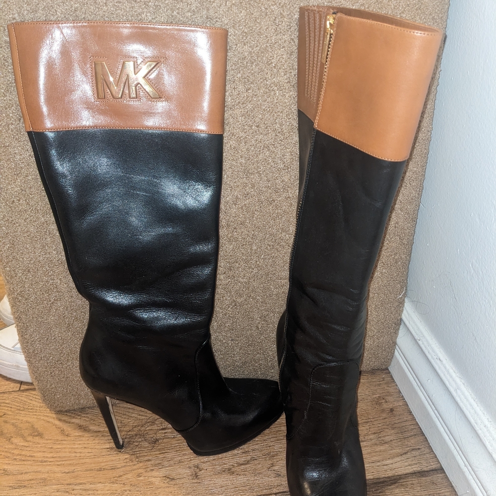 Michael Kors Black and Tan Women's Boots